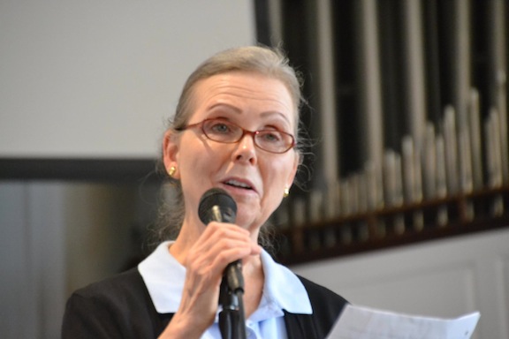 Linda Crisafulli, Director